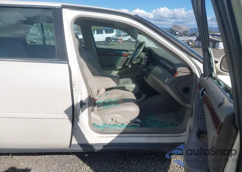 2000 Cadillac Deville Standard z USA, uszkodzony, nr VIN 1G6KD54Y1YU354286